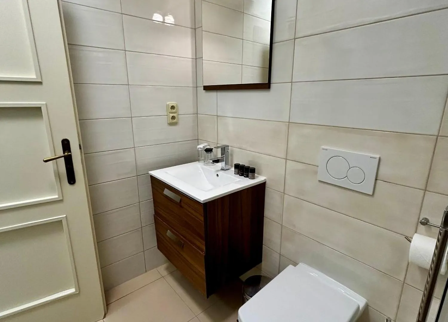 Alveo Suites Praag 4*,